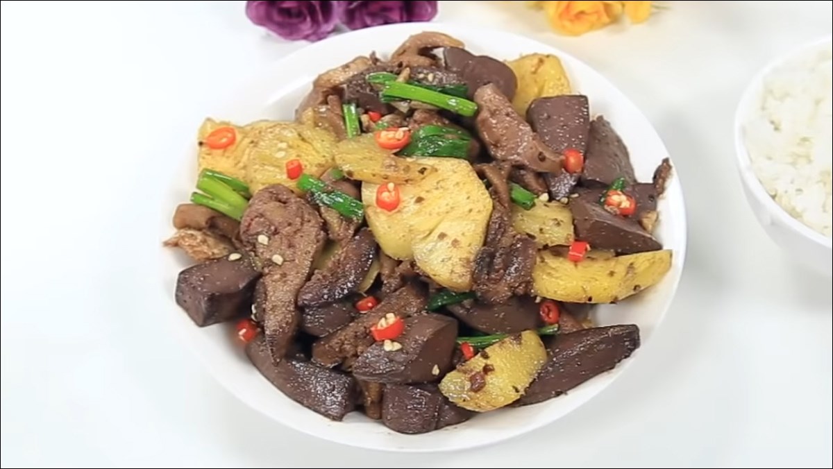 3 cách làm lòng mề gà xào dứa, mề gà xào bắp non và ớt Tứ Xuyên hấp dẫn