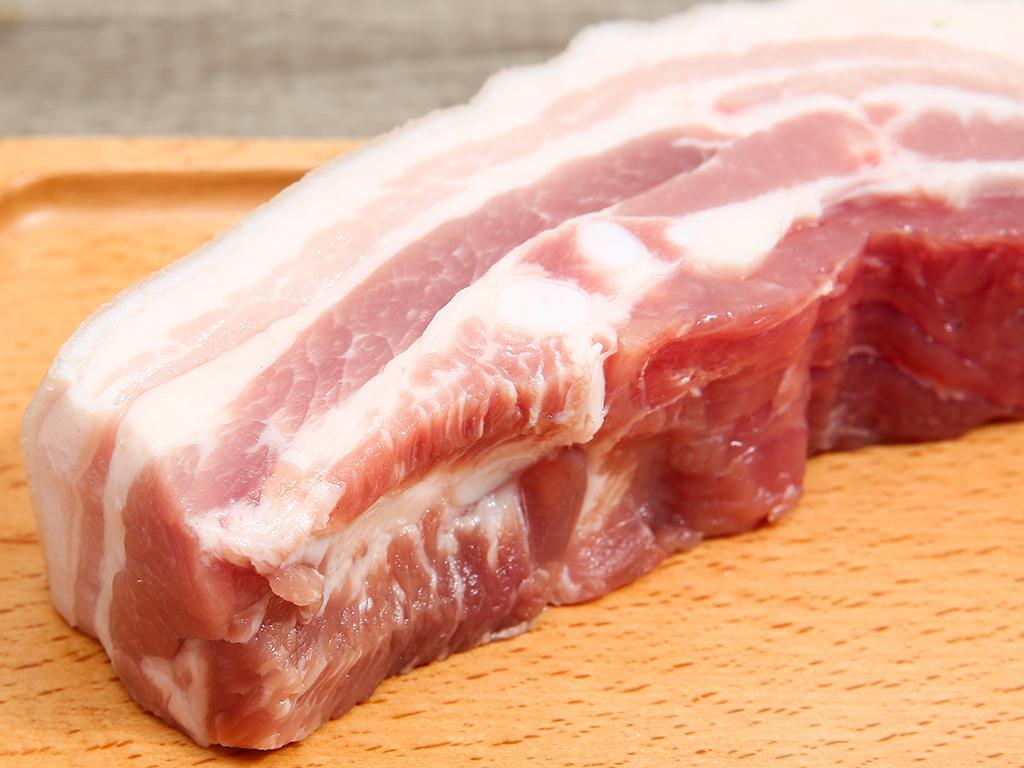 ba-roi-heo-nhap-khau-202312251041139187.jpeg (1024×768)