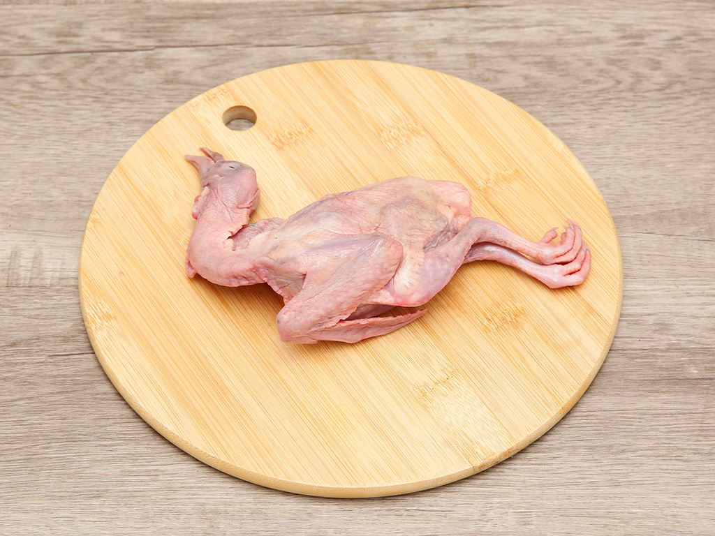 Bồ câu nguyên con 235g 4