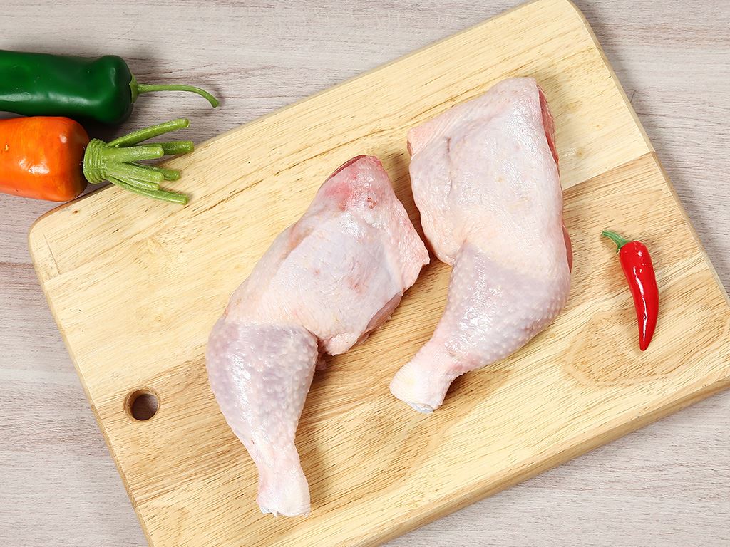 Đùi gà góc tư C.P khay 500g (1-3 miếng) 6