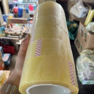 Băng dính loại 1,8kg/cọc*6 cuộn