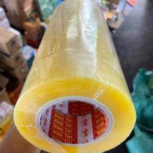 Băng dính loại 2,4kg lõi mỏng/1 cọc*6 cuộn