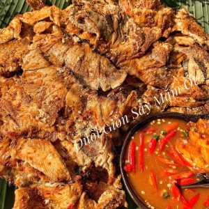 Cá đuối giòn muối ớt
